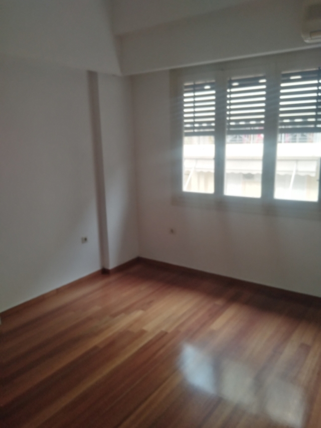 (For Sale) Residential Apartment || Athens Center/Athens - 49 Sq.m, 100.000€ 